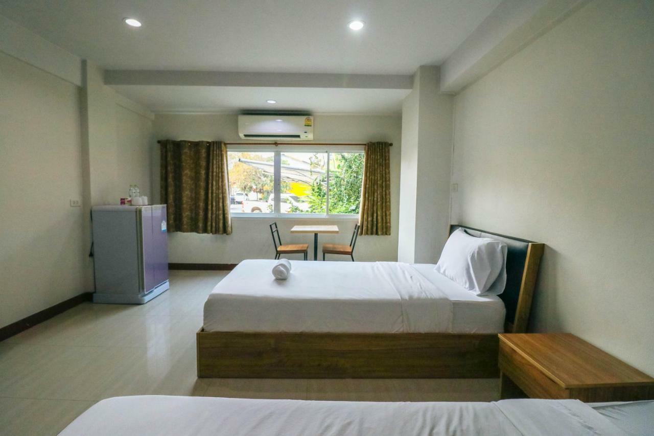 Dd Place Suphan Buri Luaran gambar