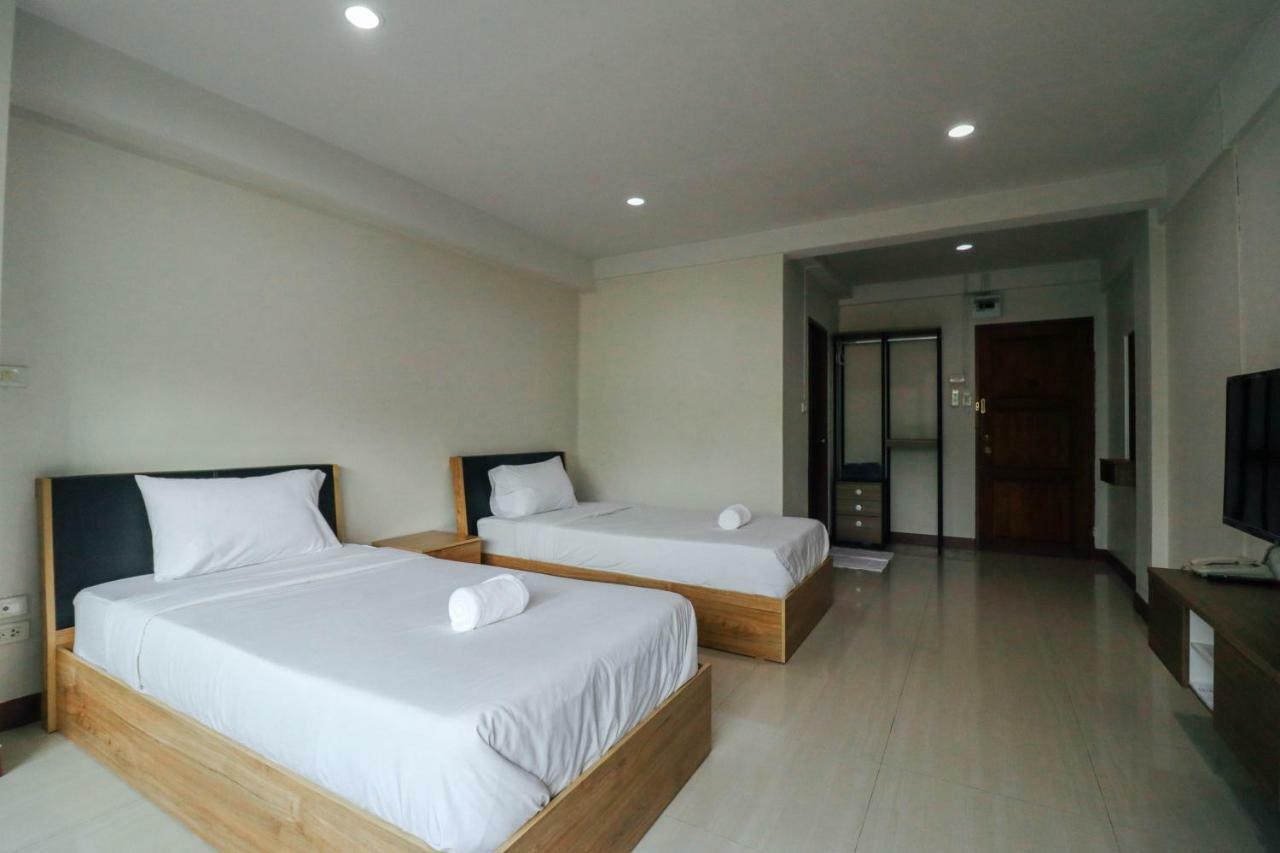 Dd Place Suphan Buri Luaran gambar
